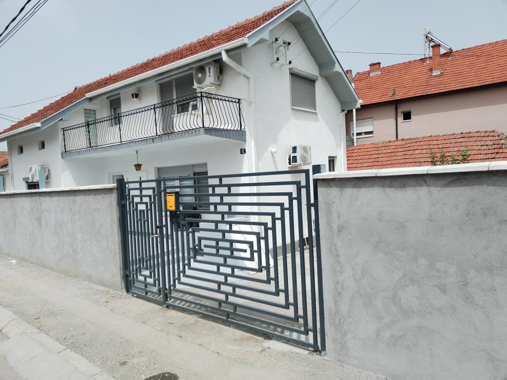 Gostinska Kuca Apartamento Leskovac  Exterior foto